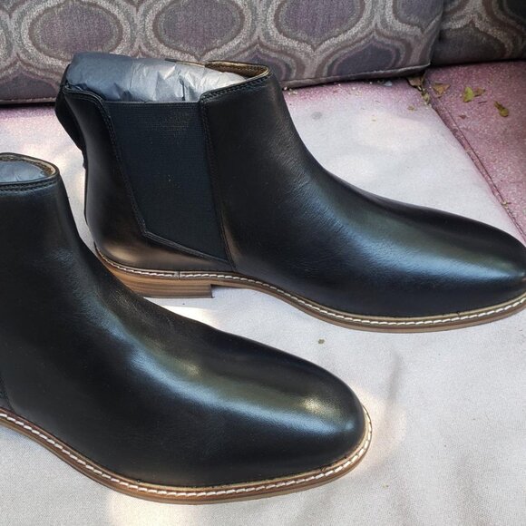 New in Box Men's Thomas & Vine Corbin Chelsea Boot - Picture 3 of 8